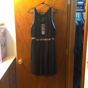 Lovedrobe for simplebe dress